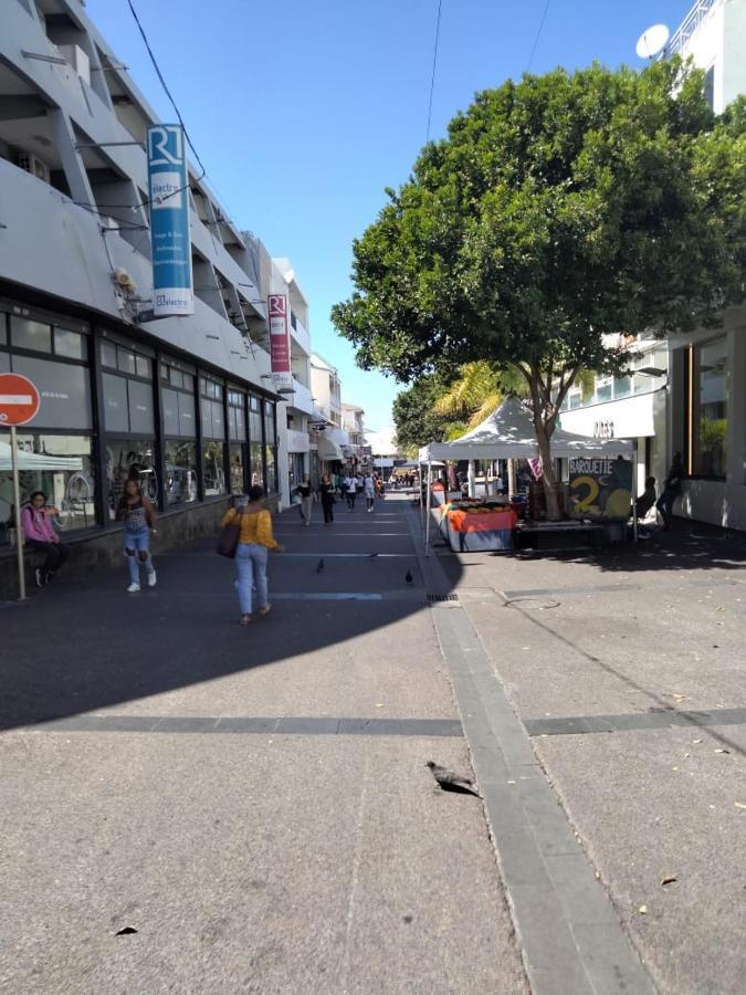 Superbe T3 En Plein Coeur Du Centre Ville Saint-Denis Dış mekan fotoğraf